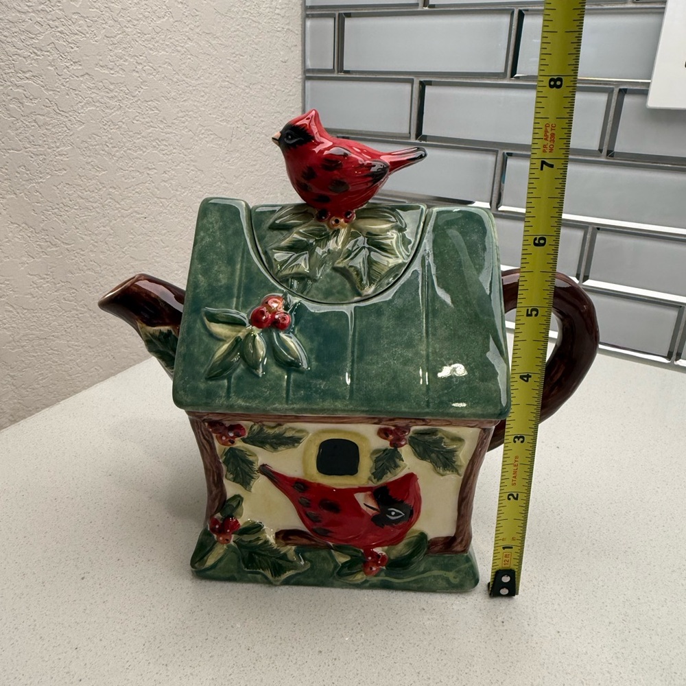 Susan Winget Winter Wonder Red Cardinal Birdhouse Teapot Ceramic - Picture 15 of 15